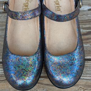 LIKE NEW METALLIC LEATHER ALEGRIA MARYJANES